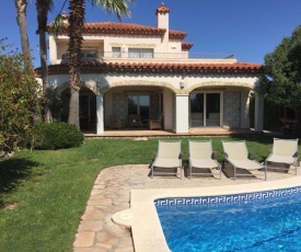 Luxurious Villa in Miami Platja with Swimming Pool