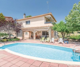 Stunning home in Tordera with 5 Bedrooms, Private swimming pool and Outdoor swimming pool