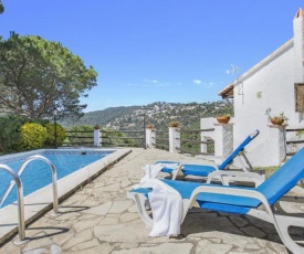 Villa ibicenca lloret de mar