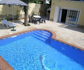 Villa - 5 Bedrooms with WiFi and Sea views young people group not allowed - 07942