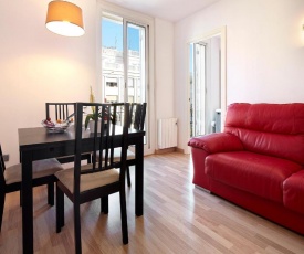 FridaysFlats, Sagrado Silencio - 3 BDR right by Sagrada Familia