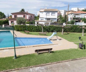 ACP01 APPARTEMENT avec PISCINE à MAS OLIVA ROSES