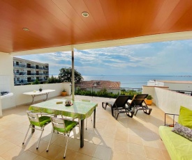 CENTRAL BAJO 4 - Apartamento con espaciosa terraza - vistas al mar - parking