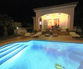 Riumar "Carmen 1", 500m to beach, private pool, On-Site-Service, dog beach