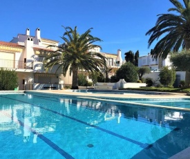 Apartamento en Roses parking y piscina comunitaria