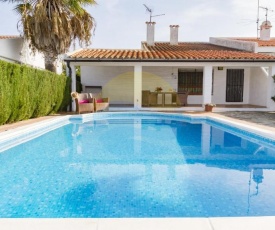Araceli - Chalet en Riumar con piscina privada, jardín y barbacoa