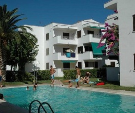 Apartamentos CALA MONTGO