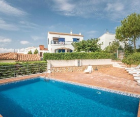 Nice home in LEscala with 3 Bedrooms and Outdoor swimming pool