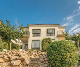 Stunning home in LEscala with 4 Bedrooms and WiFi