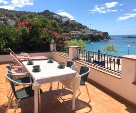 PERE RAHOLA - Apartamento en la playa de Canyelles con vistas esplendidas - terraza - wifi