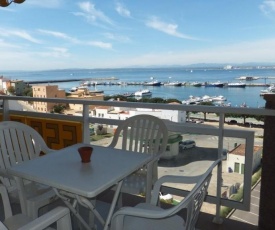 Roc Mar 2 5C - Apartamento cerca del centro y de la playa - terraza con vistas al mar y al puerto