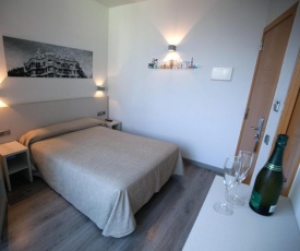 Hotel Ciutat De Sant Adria