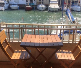 PORT AMBAR - Apartamento en la Marina de Empuriabrava - balcón con vistas al canal - playa - wifi